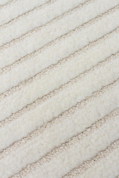 ADEL ADL 03 Krem halı - 120x180, 160x230, 200x290, 80x150 ölçü seçenekleri