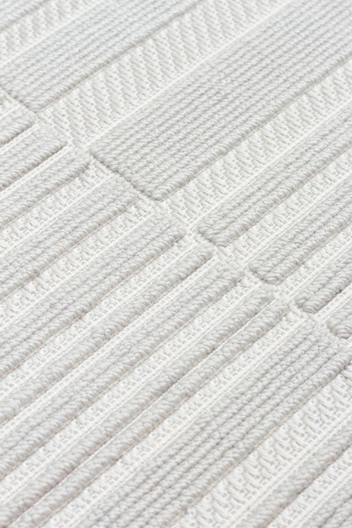 MONO LOOP MNO LOOP 01 Gri halı - 100x200, 100x300, 120x180, 160x230 ölçü seçenekleri