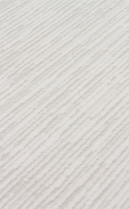 SHADE SHD PLAIN Krem halı - 11 mm hav yüksekliği