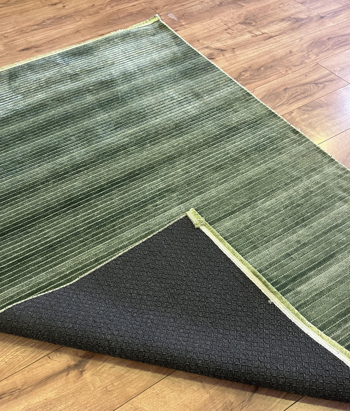 Luxess Halı Cool Kilim 402 Yeşil Yıkanabilir Halı